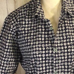 Tori Richard sea shell button down shirt sleeve.